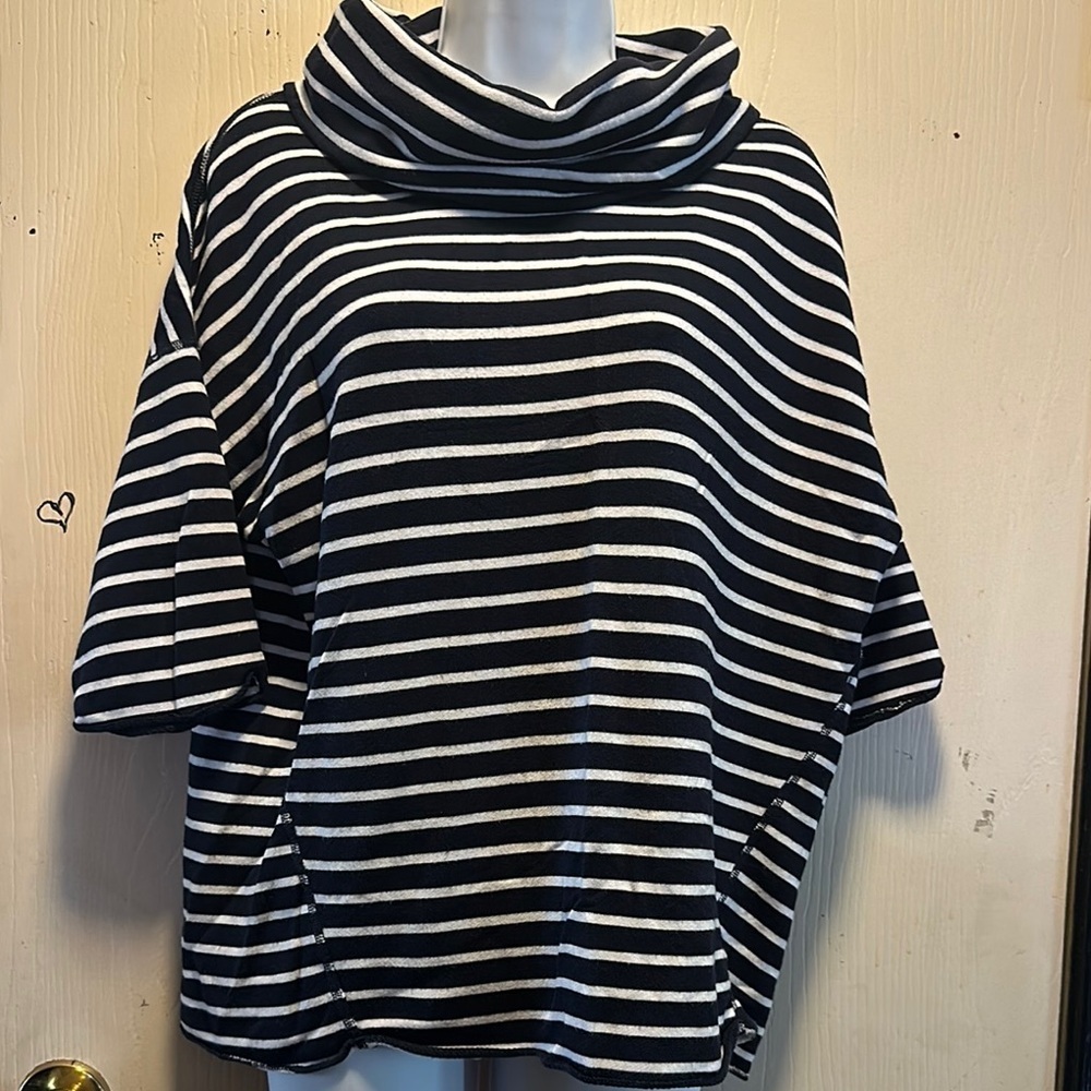 Gap M Petite Black & White Striped Roll Neck Top - Relaxed Fit, Short Sleeve - Picture 9 of 12